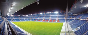 https://upload.wikimedia.org/wikipedia/commons/c/ce/St-Jakob-Park.jpg