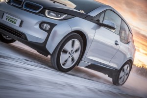 New_Nokian_Hakkapeliitta_R2_BMWi3_024