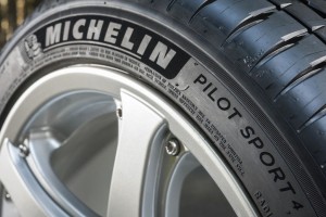 Noul MICHELIN Pilot Sport 4